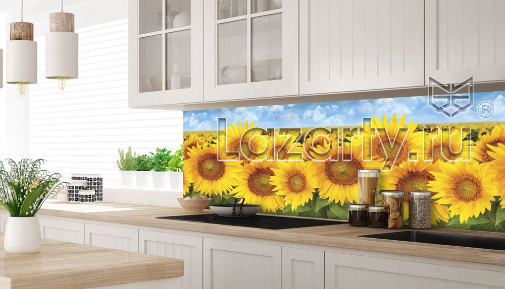 Пластиковый фартук Подсолнухи в интерьере, фото