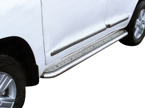 Пороги с площадкой 60,3 мм Land Cruiser "15