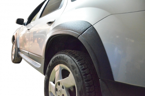 Расширители арок Рено Дастер СПОРТ new, покраска, установка.