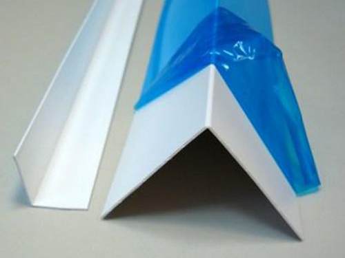 Уголок ПВХ белый пластиковый для откосов 3 м