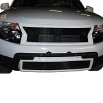 Рено Дастер решетки радиатора.